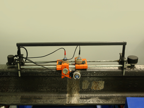 The «Tandem» scanner. Control of an electrocontact welded joint from the side faces by the echo-mirror method.