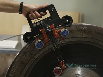 Inspection of a wheel with a flaw detector Tomographic 5M (UD4-TM) using a USK-4T scanner