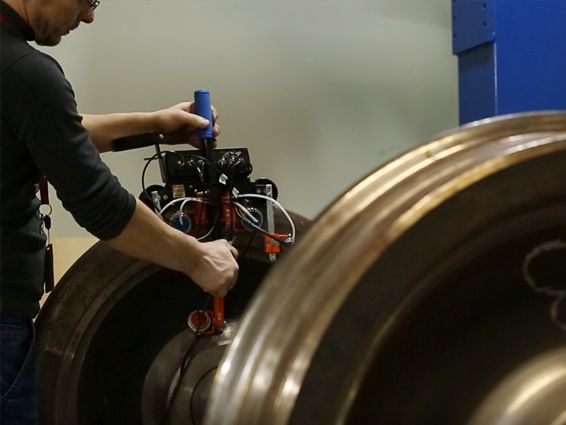 Inspection of a wagon wheel with a flaw detector Tomographic 5M (UD4-TM) using a USK-5TM scanner